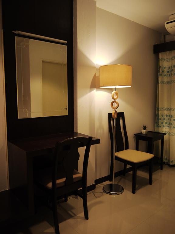 The Next Grand Hotel Khon Kaen Exteriör bild